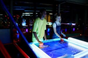 basics of air hockey tables and how they work